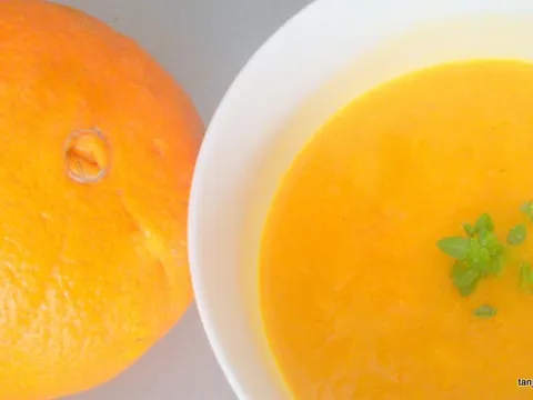 Čorbica od narandže i šargarepe