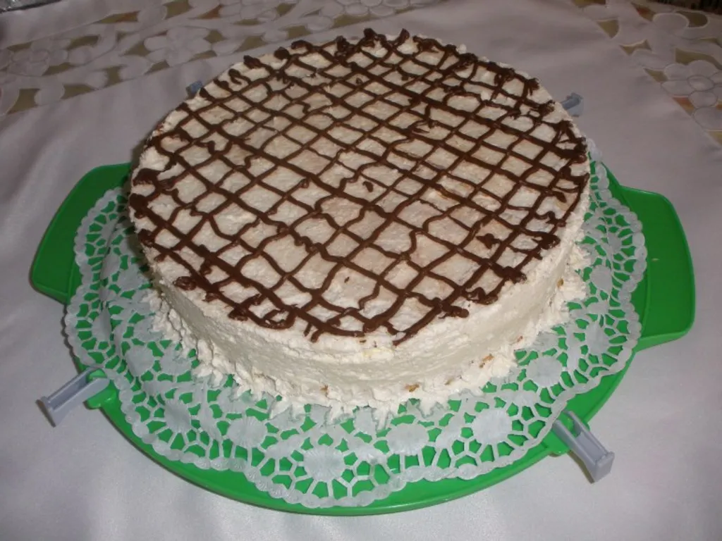 Torta s kokosom i bijelom čokoladom