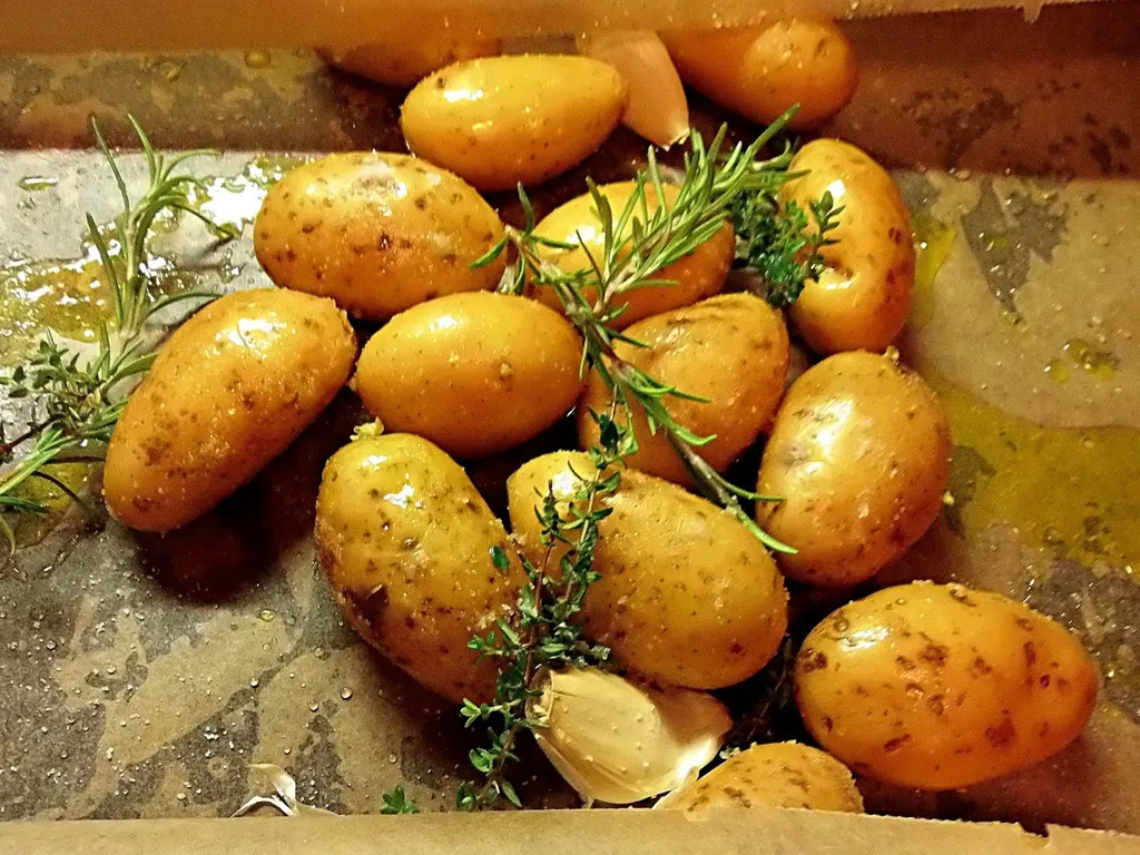 Mirisni krumpir iz pek-papira