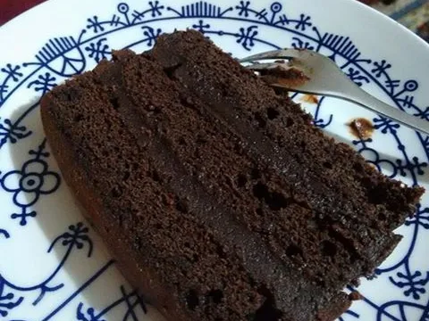 Medena cokoladna torta