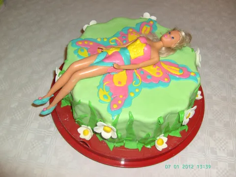 Barbie vila torta