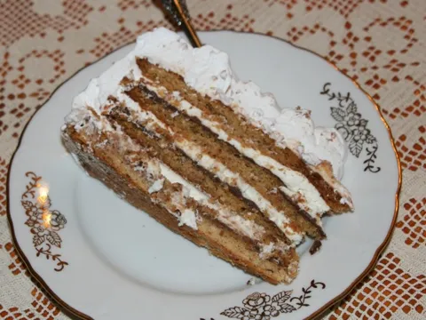 Lešnik-čoko torta