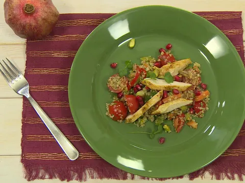 Salata od quinoe s piletinom