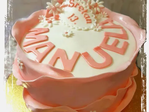 Jedna nježna rođendanska torta