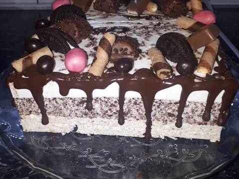 Rođendanska-grčka sladoled torta