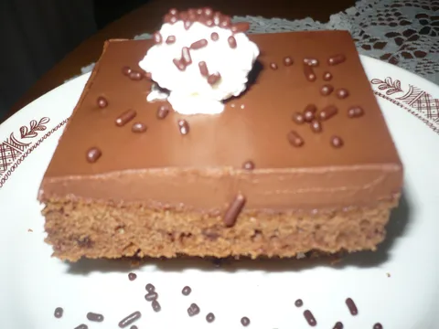 Preliveni cokoladni kolac:)