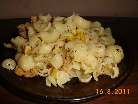 Školjkice s krompirom i bosiljkom
