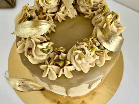 Coko torta sa kremom od pistacija