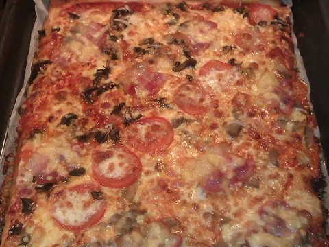 homemade pizza :)