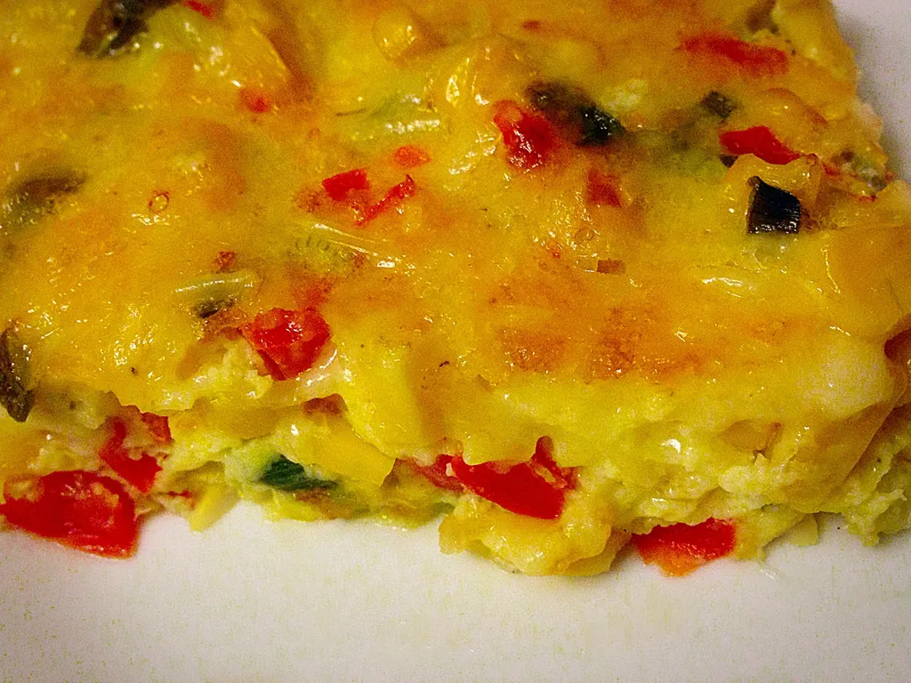 Zapečeni omlet sa kukuruzom i paprikom (Frittata), brza večera