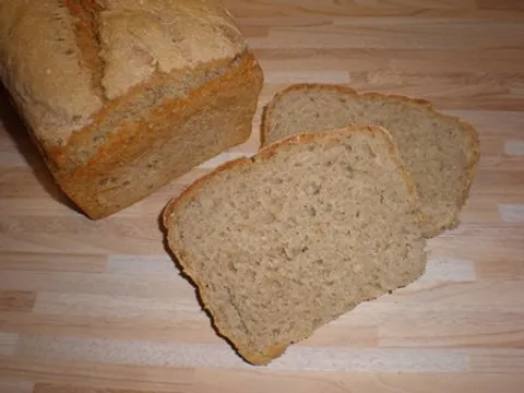 Domaći kruh 03 &#8211; raženo brašno + sezam