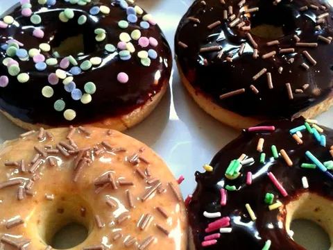 Donuts by Meddina