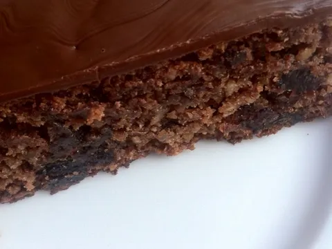 cokoladni kolac sa suvim sljivama  od Godive