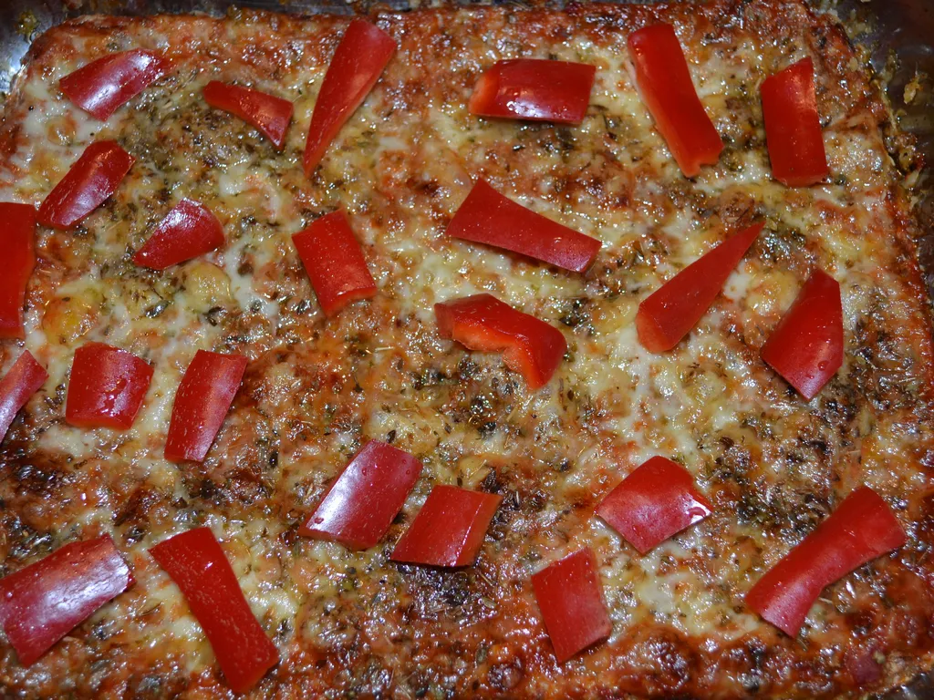 Bezglutenska pizza sa korom od cvjetače