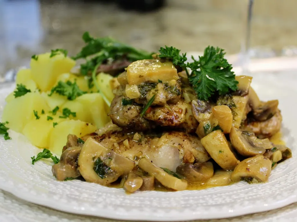 Chicken Scaloppine with Mushrooms