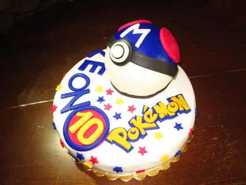 Pokemon Master ball torta