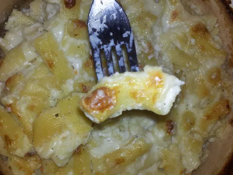 Kremasti mac and cheese (testo sa sirom)