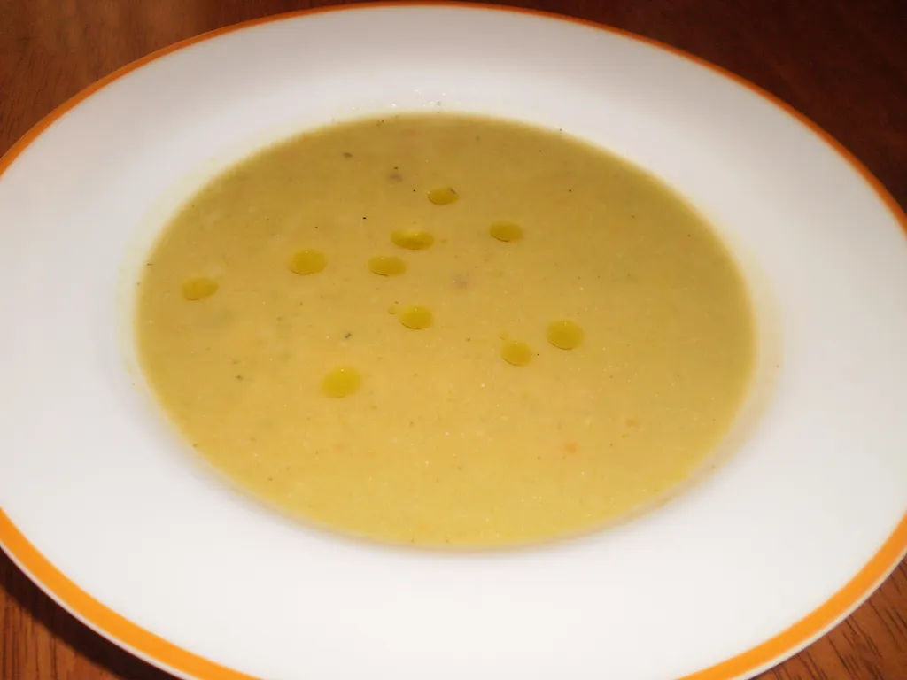 Cvjetna krem juha od šparoga