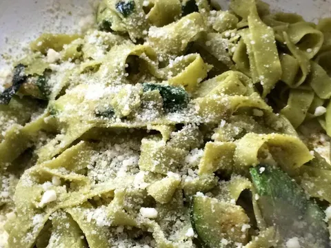 Zucchini pasta ili Rapsodija u zelenom