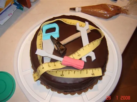 Torta za rođendan malog alatničara