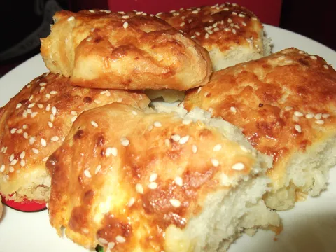Kisela pita od sira i krompira
