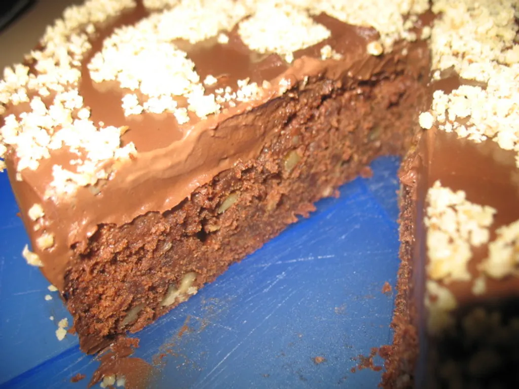 Cokoladna torta sa orasima