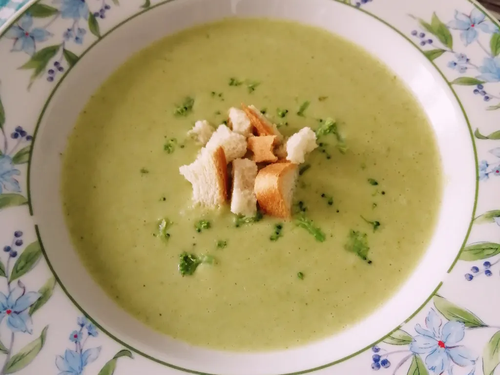 Krem-juha od brokule i mascarponea