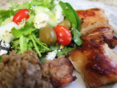 Grcka salata sa piletinom