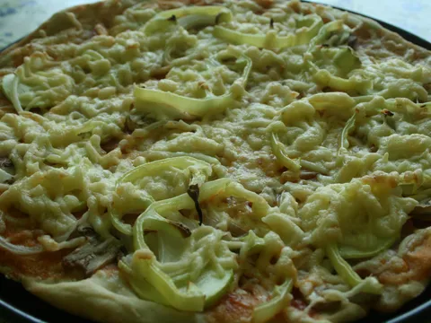 Pizza zucchini