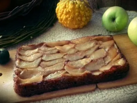 Preokrenuti kolač sa jabukama :)