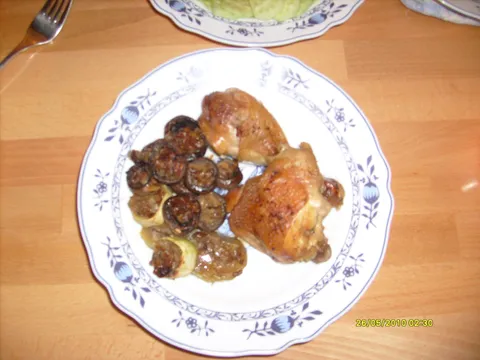 Piletina sa punjenim sampinjonima i tikvicama