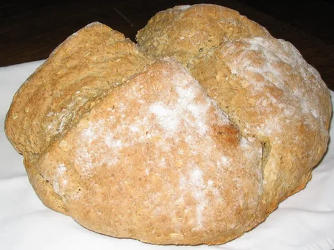 Irski hleb sa integralnim brašnom
