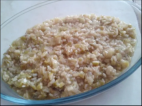 Prasa (poriluk) sa smeđom rižom