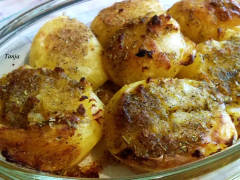 Krumpir sa začinskim biljem by Desanka