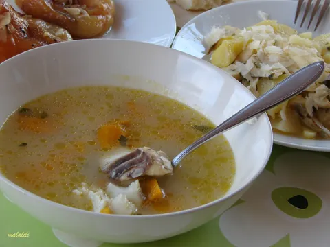 Primorska riblja juha (od oslića, bakalara ili škarpine)