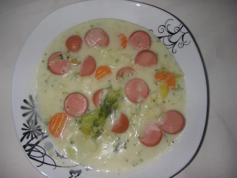 Ragu juha od povrća i kobasica