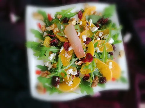 Ekstravagantna salata od rukole i narandze