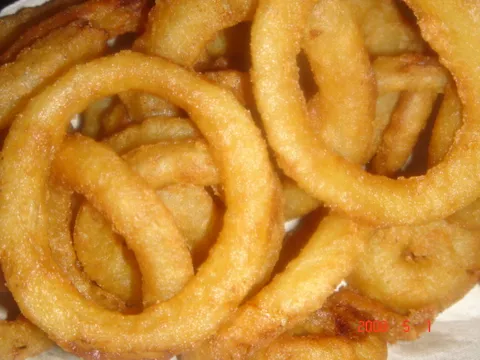 Onion rings (koluti od luka)