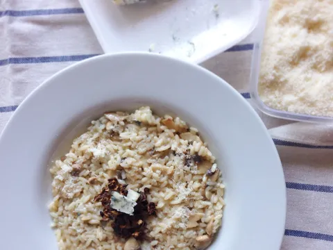 Rižoto sa gorgonzolom i orasima