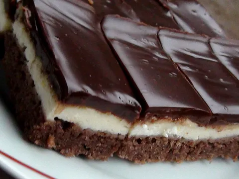 Čokoladne cheesecake šnite :)