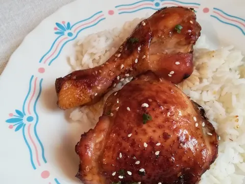 Piletina sa glazurom od meda i soja sosa