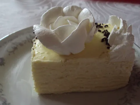 parče torte beli andjeo
