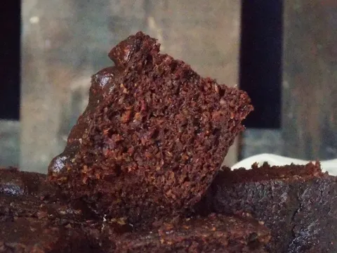 Brownies sa kokosom i cveklom
