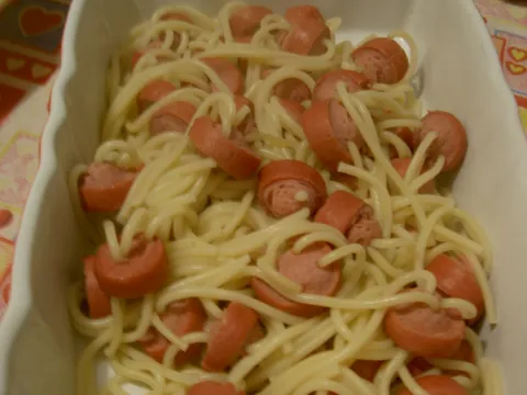 Špageti u hrenovki