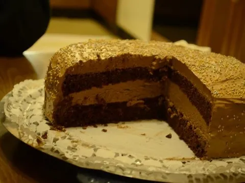 čokoladna torta, kod nas zvana "crna torta"