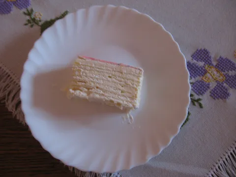 presjek torte "Bijeli anđeo"