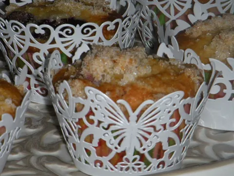 Muffins sa borovnicama, bijelom cokoladom i limunom