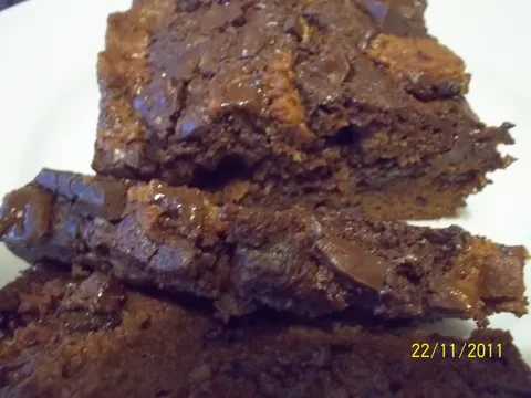 Čokoladni kruh s marcipanom