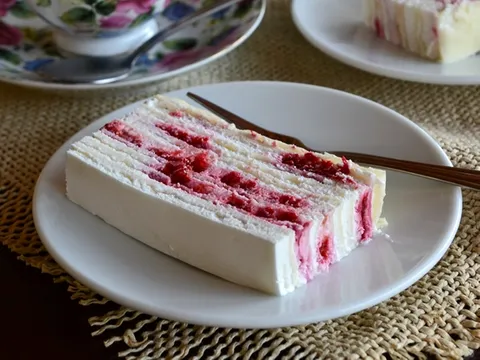 Vocna torta sa rozen korama