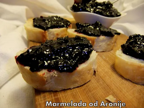 Marmelada od Aronije